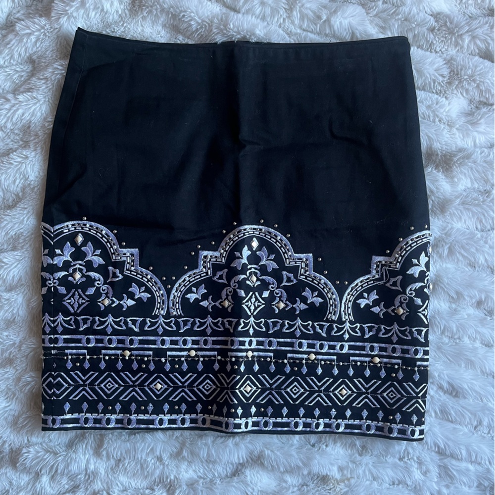White House Black Market Black Skirt with White Detailing